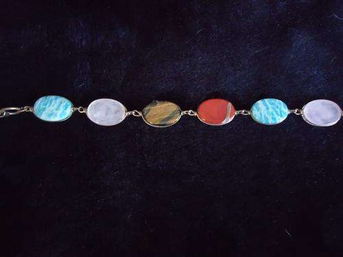 PRECIOUS STONE BRACELET